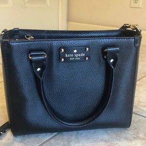 Authentic Like new Kate spade crossbody bag